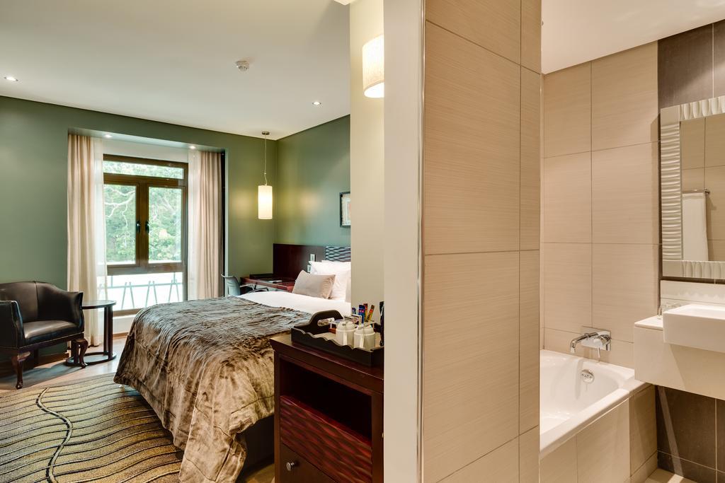Alliance Hotel By Eagles Sekondi-Takoradi Екстер'єр фото