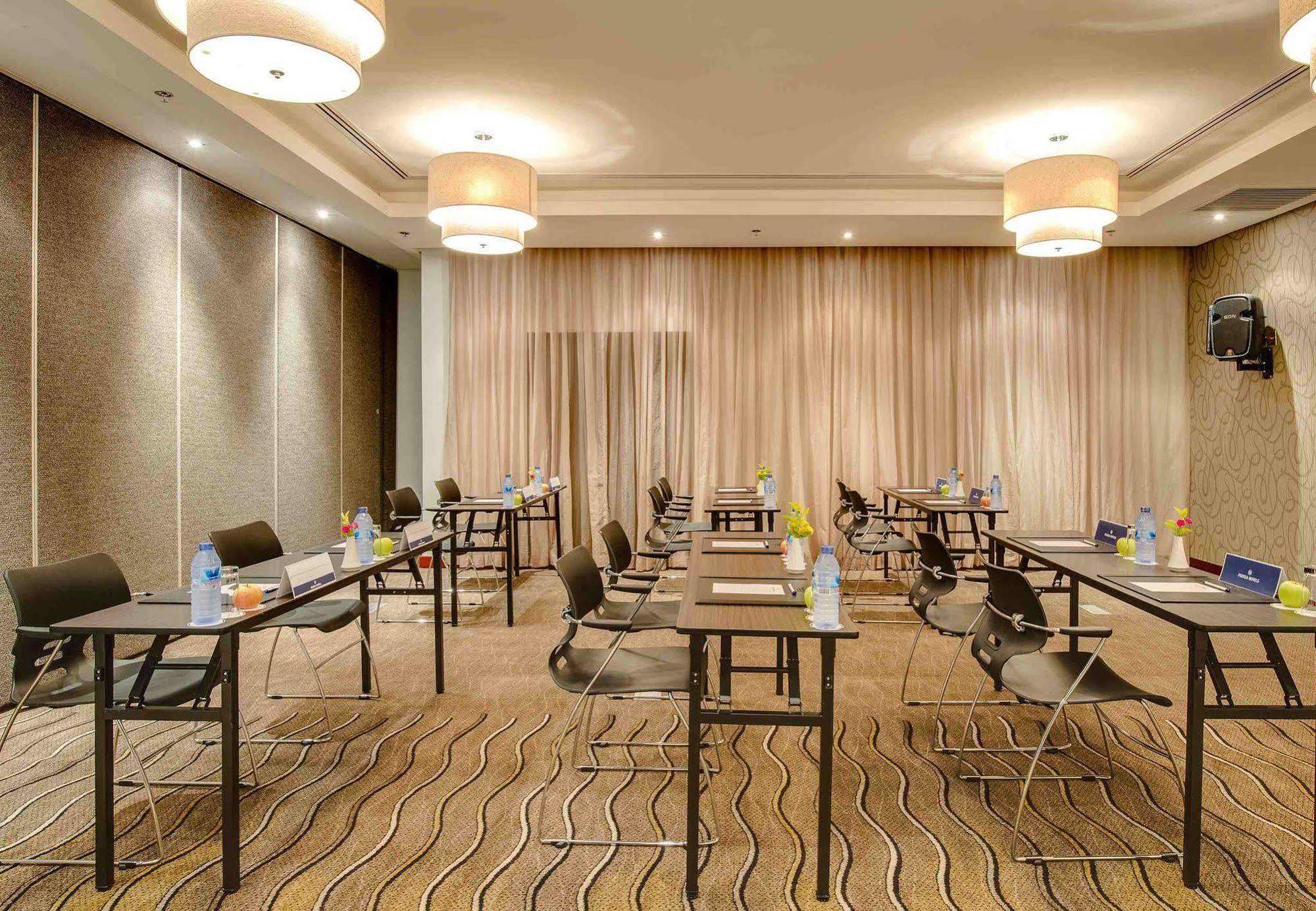 Alliance Hotel By Eagles Sekondi-Takoradi Екстер'єр фото