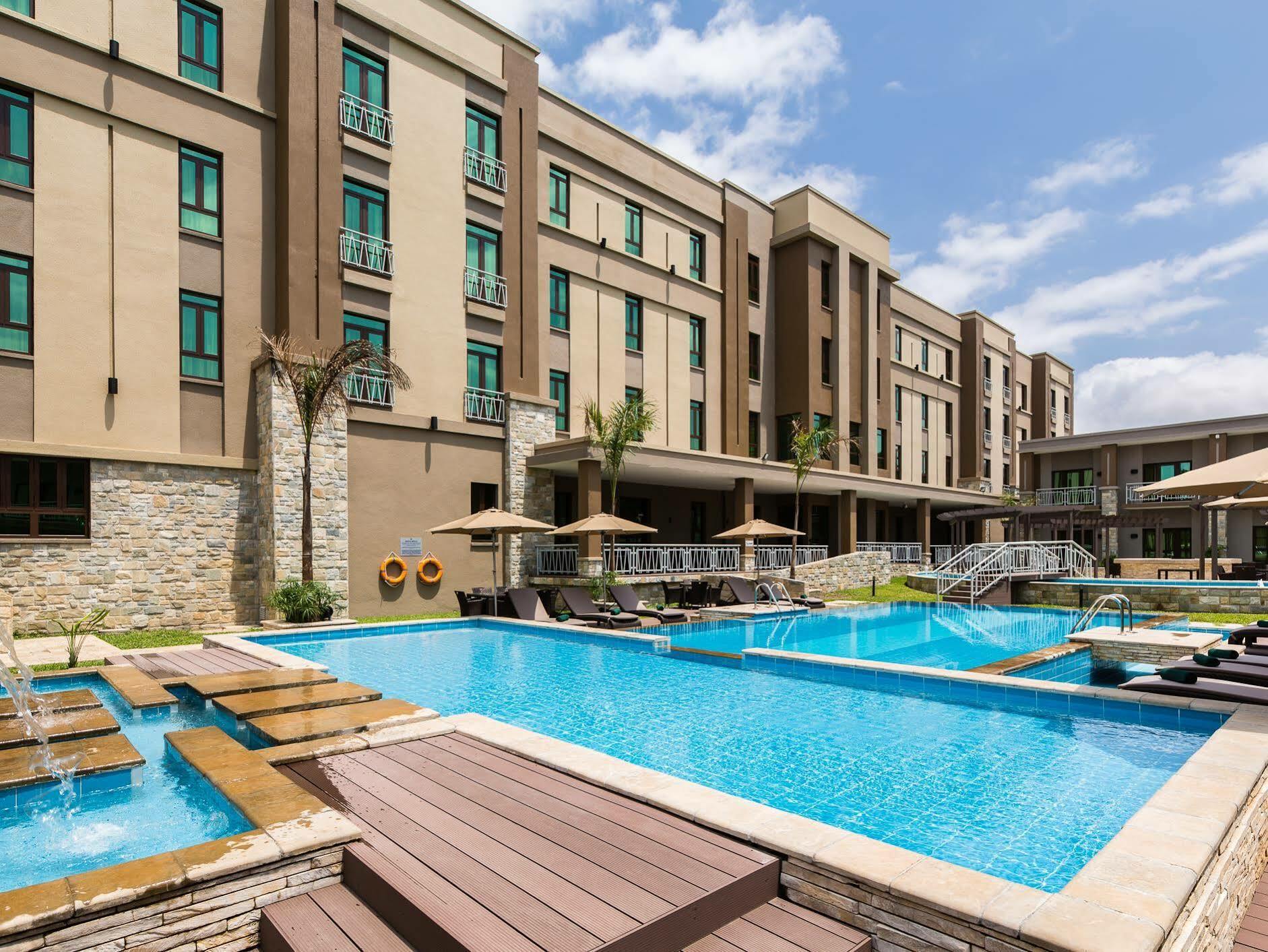 Alliance Hotel By Eagles Sekondi-Takoradi Екстер'єр фото